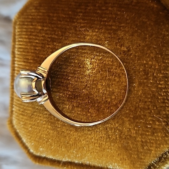 Vintage 1940s Cultured Pearl Ring 14K Yellow Gold Solitaire Setting Orga… - Picture 9 of 11